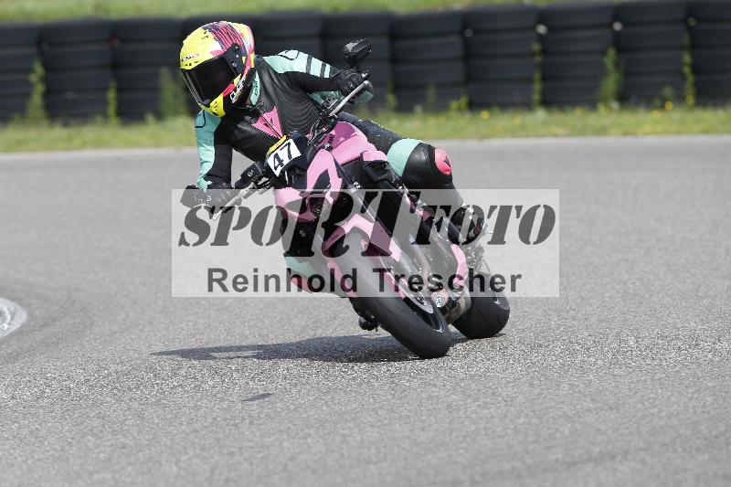 /Archiv-2025/53 16.09.2025 Track Day Domi Aegerter ADR/Gruppe gelb/47